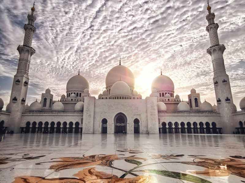 Abu Dhabi: Exploring the Jewel of the Arabian&nbsp;Peninsula
